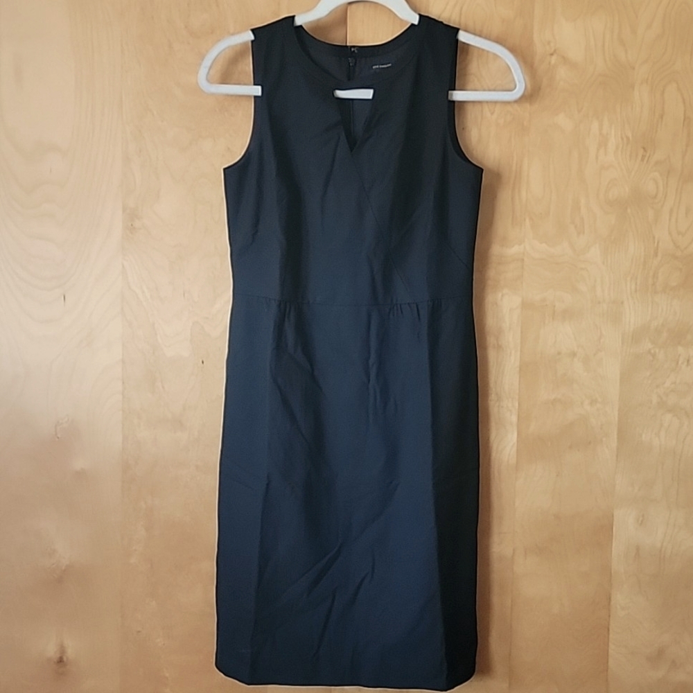 Ann Taylor Black Sleeveless Dress